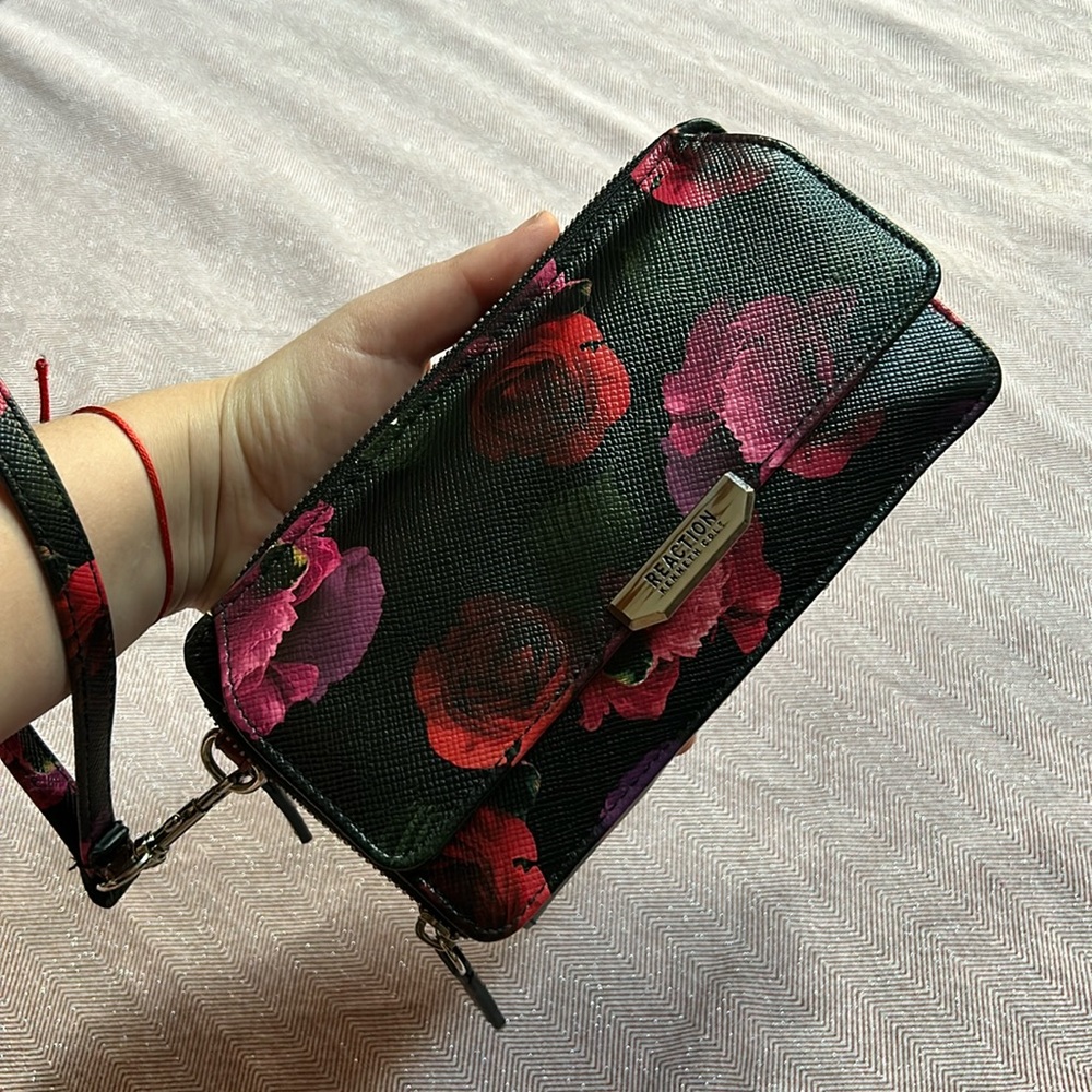 REACTION KENNETH COLE Wallet